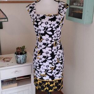 London Times Black and White Floral Bright Yellow Accents